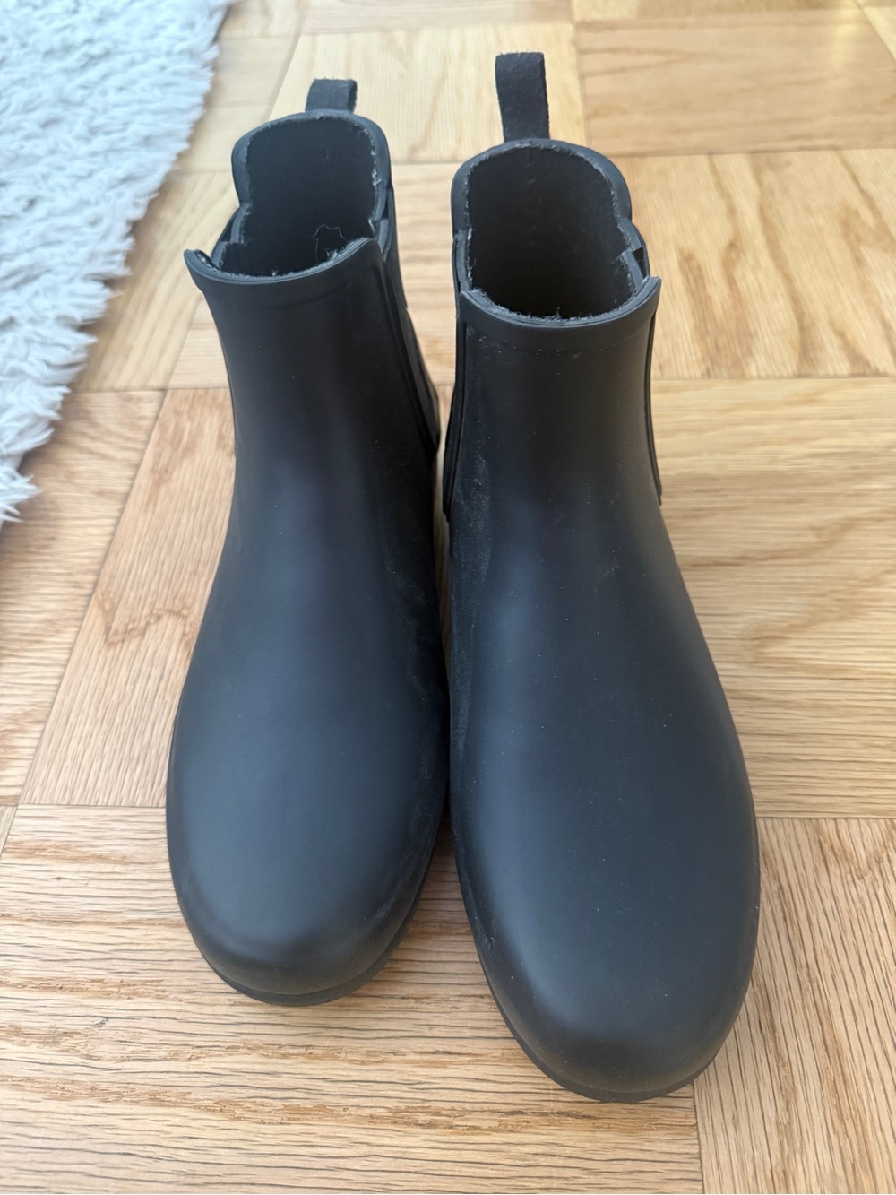 Hunter Black Rubber Sole with Size Label